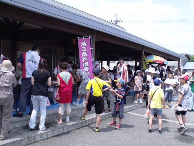 とっても賑わっていますね~(^^♪